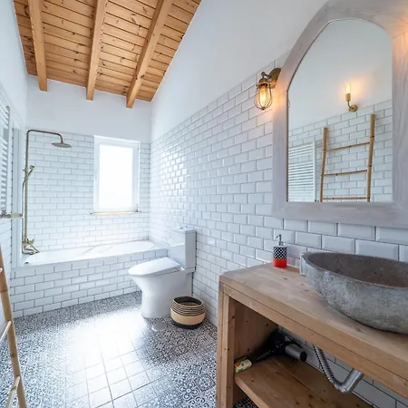 Stunning Spacious Family In The Algarve Вилла