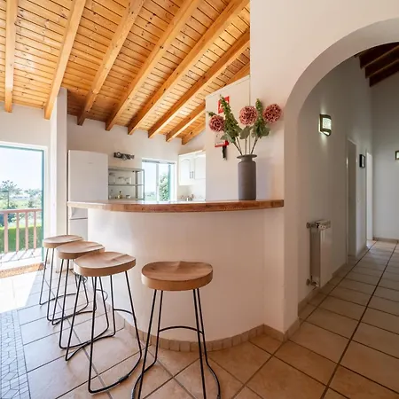 Stunning Spacious Family In The Algarve Алжезур