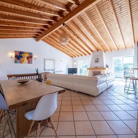 Stunning Spacious Family In The Algarve Villa